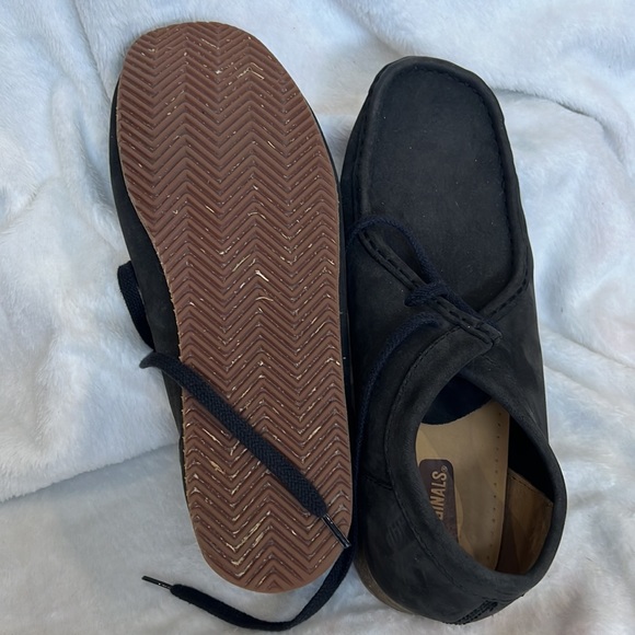 Clarks - Picture 4 of 5